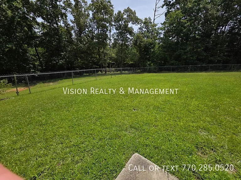 258 Lambert Overlook Cir — Photo 18