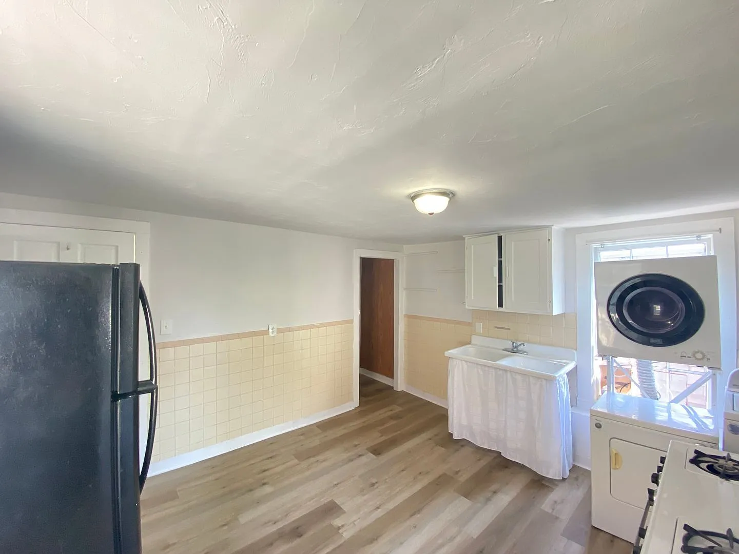 1 bed, 1.0 bath, $1,550 — Photo 4