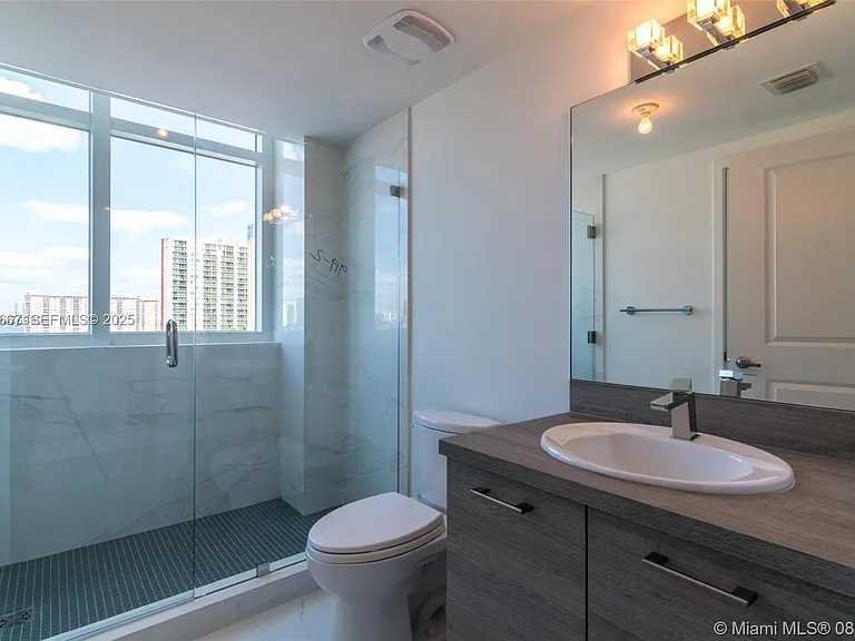 400 Sunny Isles Blvd #1019 — Photo 11