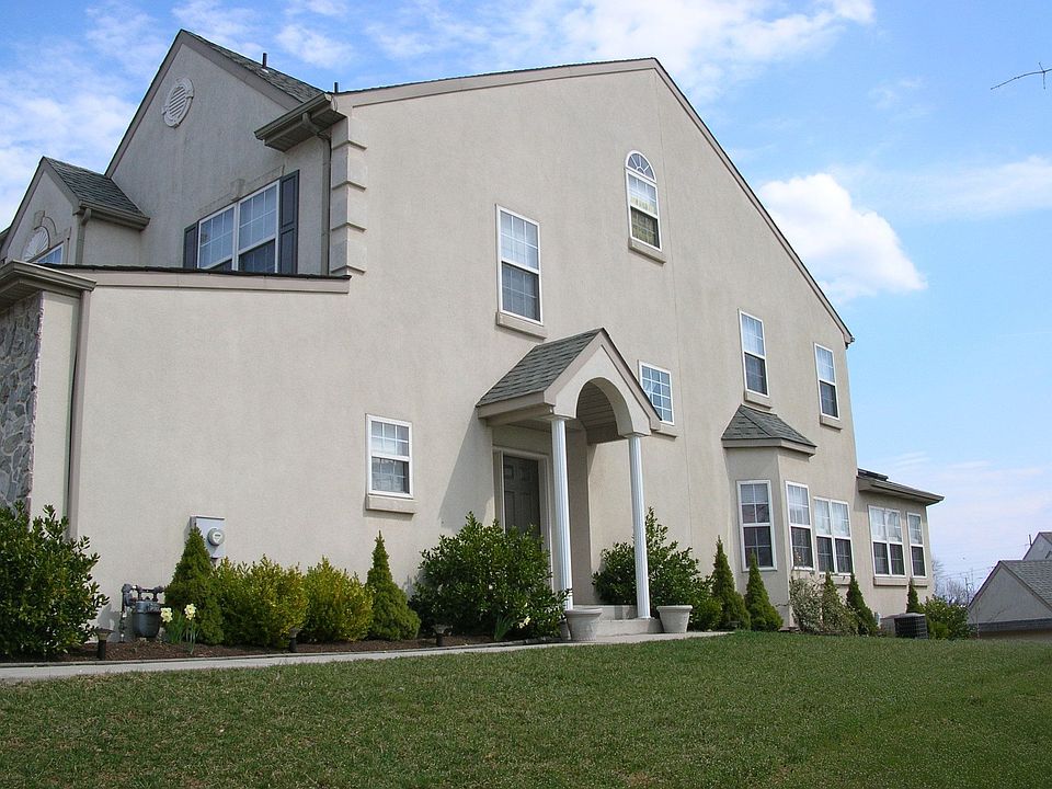 2nd image of 101 Ava Ct