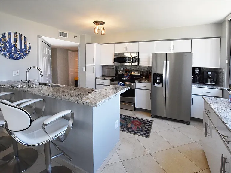 540 Brickell Key Dr #1513 — Photo 14