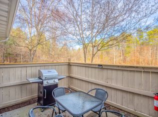 1526 Woodland Ct, Farmville, VA 23901