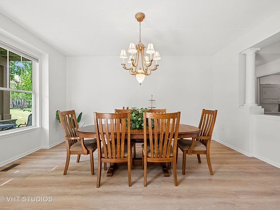 5th image of 1955 Crenshaw Cir