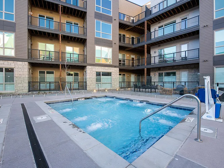 Arden Englewood — Photo 21