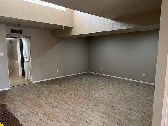 2nd image of 5047 27th St