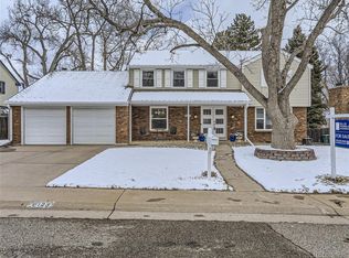 8123 E Hinsdale Dr, Centennial, CO 80112