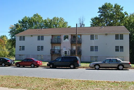 2120 Cedar Dr