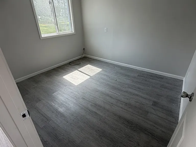 615 E Court St #A — Photo 3
