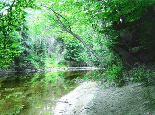 14 Acorn Rd, Naples, ME 04055