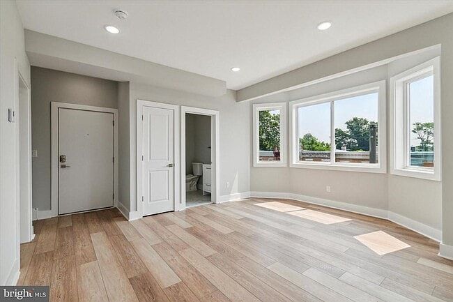 2nd image of 2412 N 33rd St #3