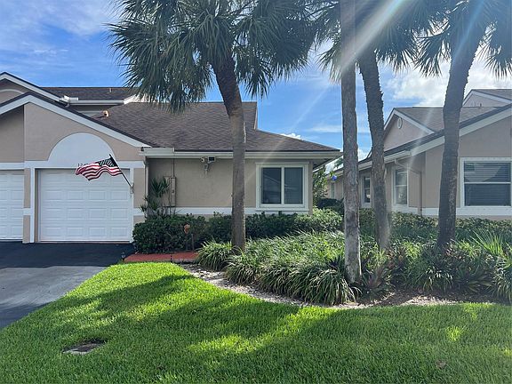 3rd image of 1240 W Lakes Drive #1240