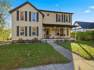 1086 N Saginaw St, Lapeer, MI 48446