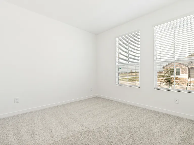 3029 Eriskay Dr — Photo 10