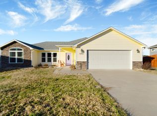 5410 Holden Ct, Manhattan, KS 66503