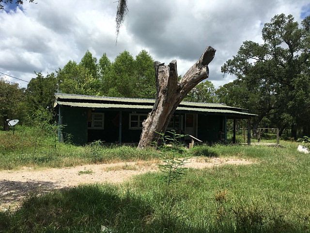 2nd image of 5708 Fm 2611 Rd