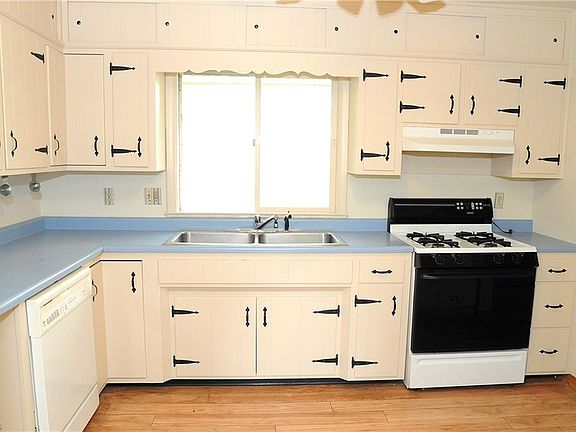 4th image of 1206 N 13th St