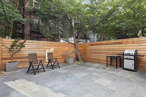 Rented by Vanguard Residential LLC | media 18