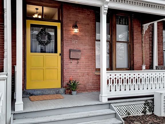 2nd image of 117 S Pine St