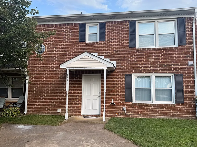 4751 Old Hickory Rd — Photo 2