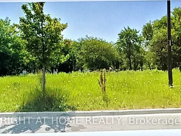 Harrisview St, Ajax, ON L1T 0N9