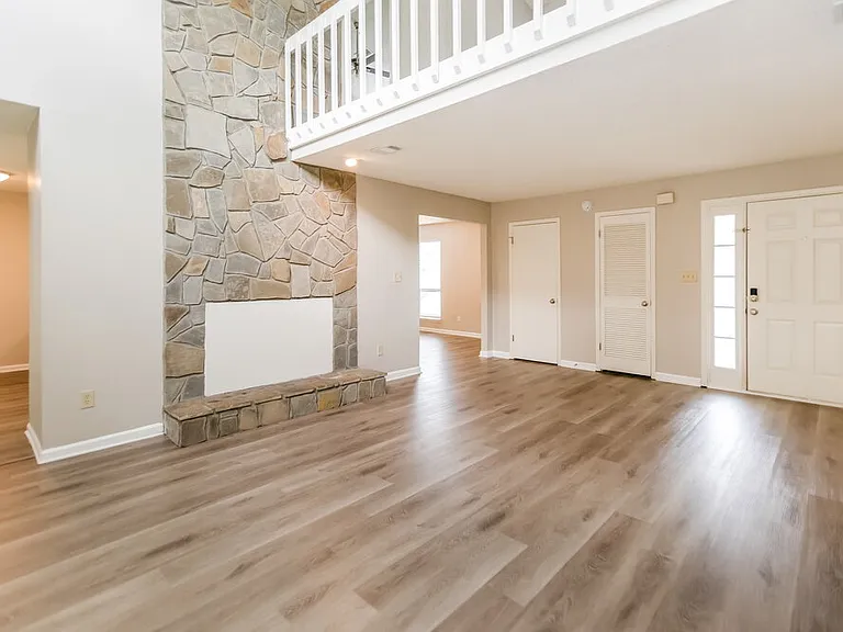 20 Briar Gate Ln — Photo 4