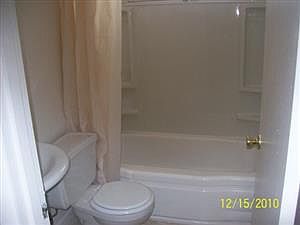 3rd image of 400 Macdougall Dr