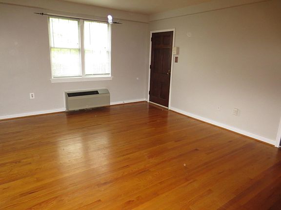 Main living/dining area