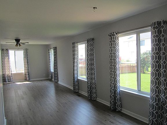 4th image of 1949 Eastwick Ln