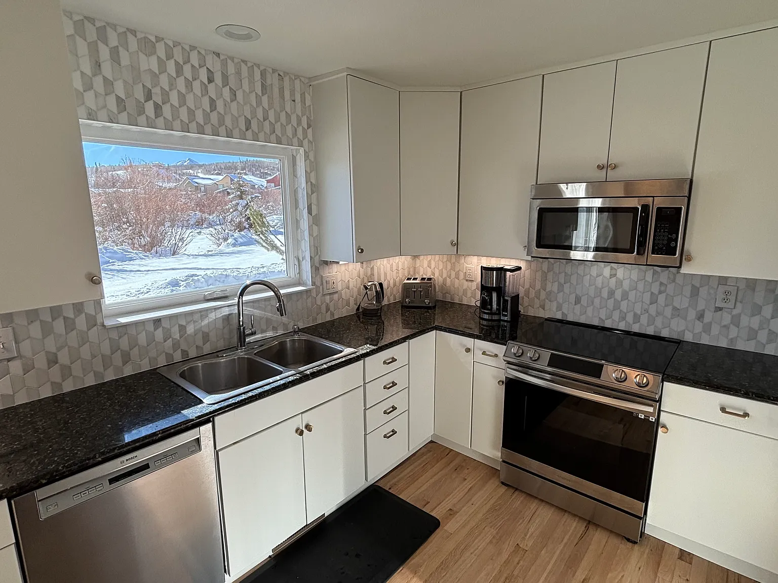 135 Woodchuck Ct — Photo 3