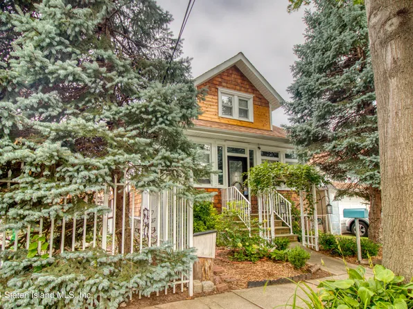 254 Dickie Ave, Staten Island, NY 10314
