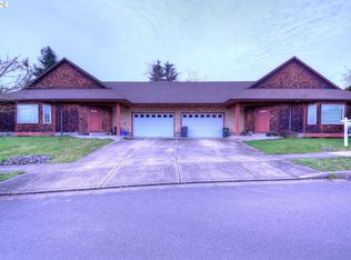 1412 S 57th St, Springfield, OR 97478