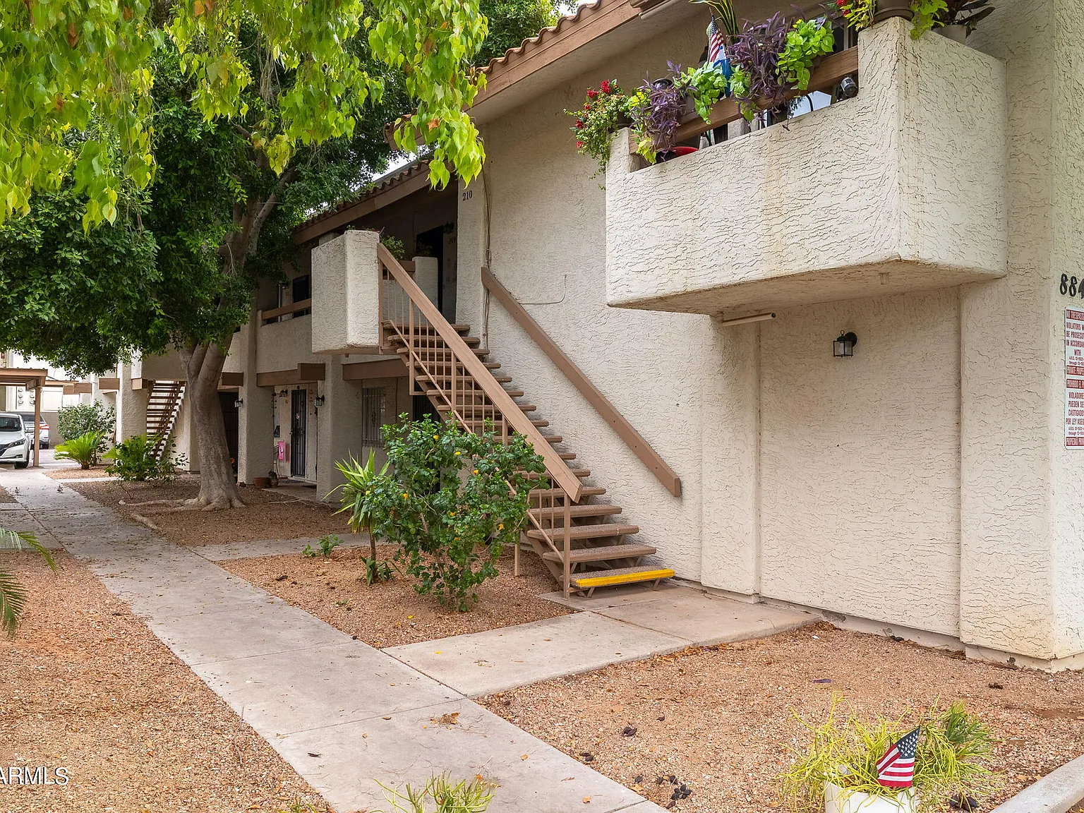 2 bed, 2.0 bath, 1104 sqft, $1,450 — Photo 2