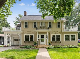 1406 Edgcumbe Rd, Saint Paul, MN 55116