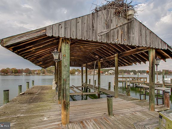 3rd image of 14974 Potomac River Dr