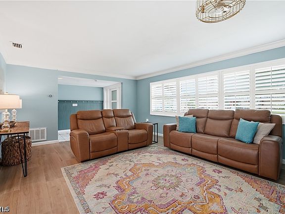 5th image of 1024 El Mar Ave