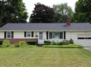 5 Maple St, Southborough, MA 01745