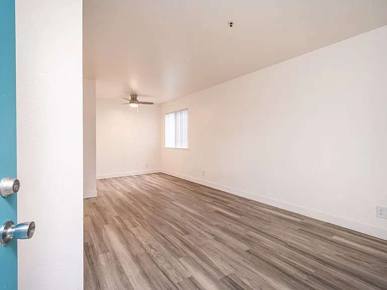 Liv 1621 Apartments — Photo 43
