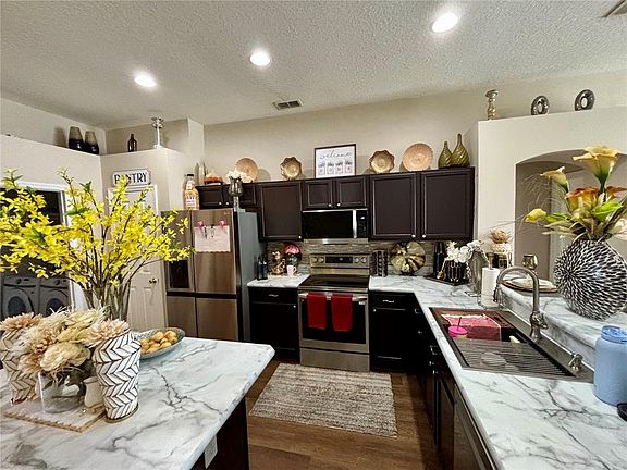 2nd image of 2146 Blackstone Landing Dr
