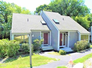 7 Cedar Bluff Ln, Galena, IL 61036