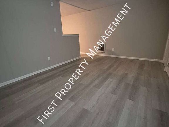 4th image of 1020 Mission Ave