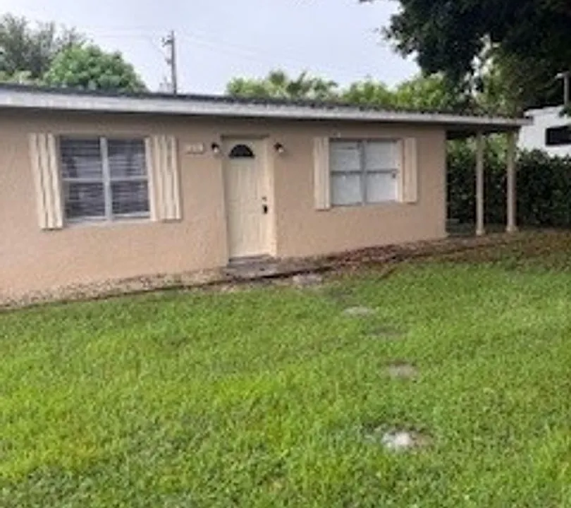319 Montgomery Ave