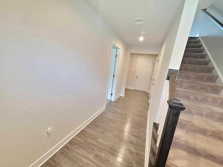 8667 Shady Pines Dr — Photo 20