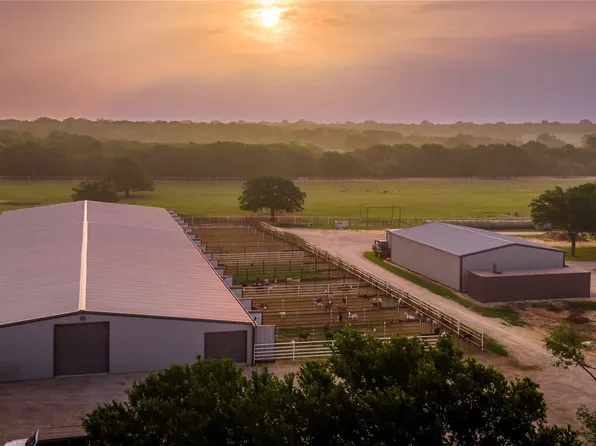 24183 S Us Highway 281 #B, Hico, TX 76457