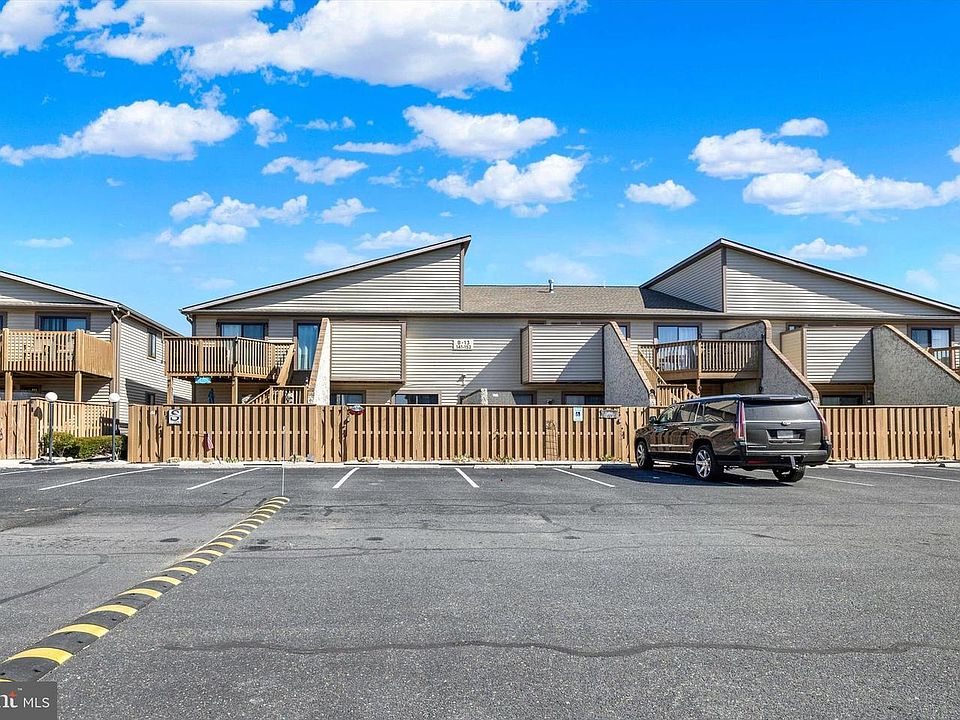 1st image of 105 120th St #15208