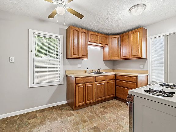 3rd image of 491 & 493 Delmar Ave #493