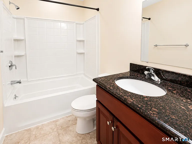 8 Old Oak Dr #8 — Photo 8