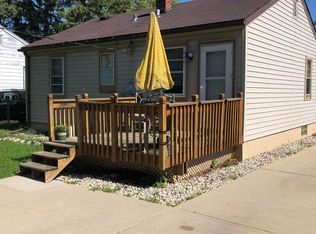 2611 Eisenhower Dr, Racine, WI 53405