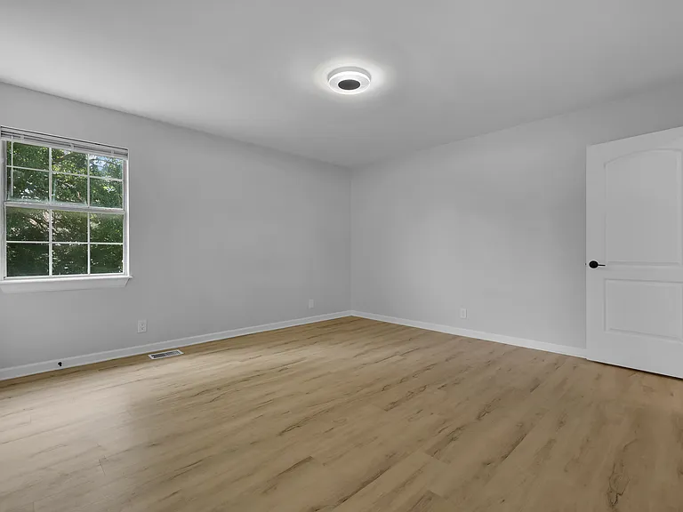 2537 Willowbranch Dr — Photo 18