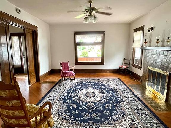 5th image of 205 Capehart St