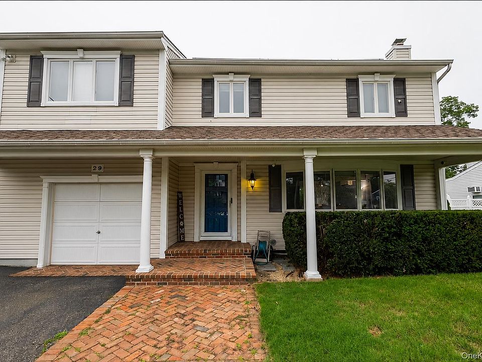 1st image of 29 Sandy Hollow Drive